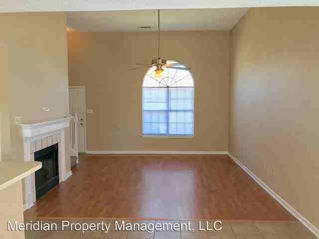 2851 Fletcher View Dr - Photo 2 of 9