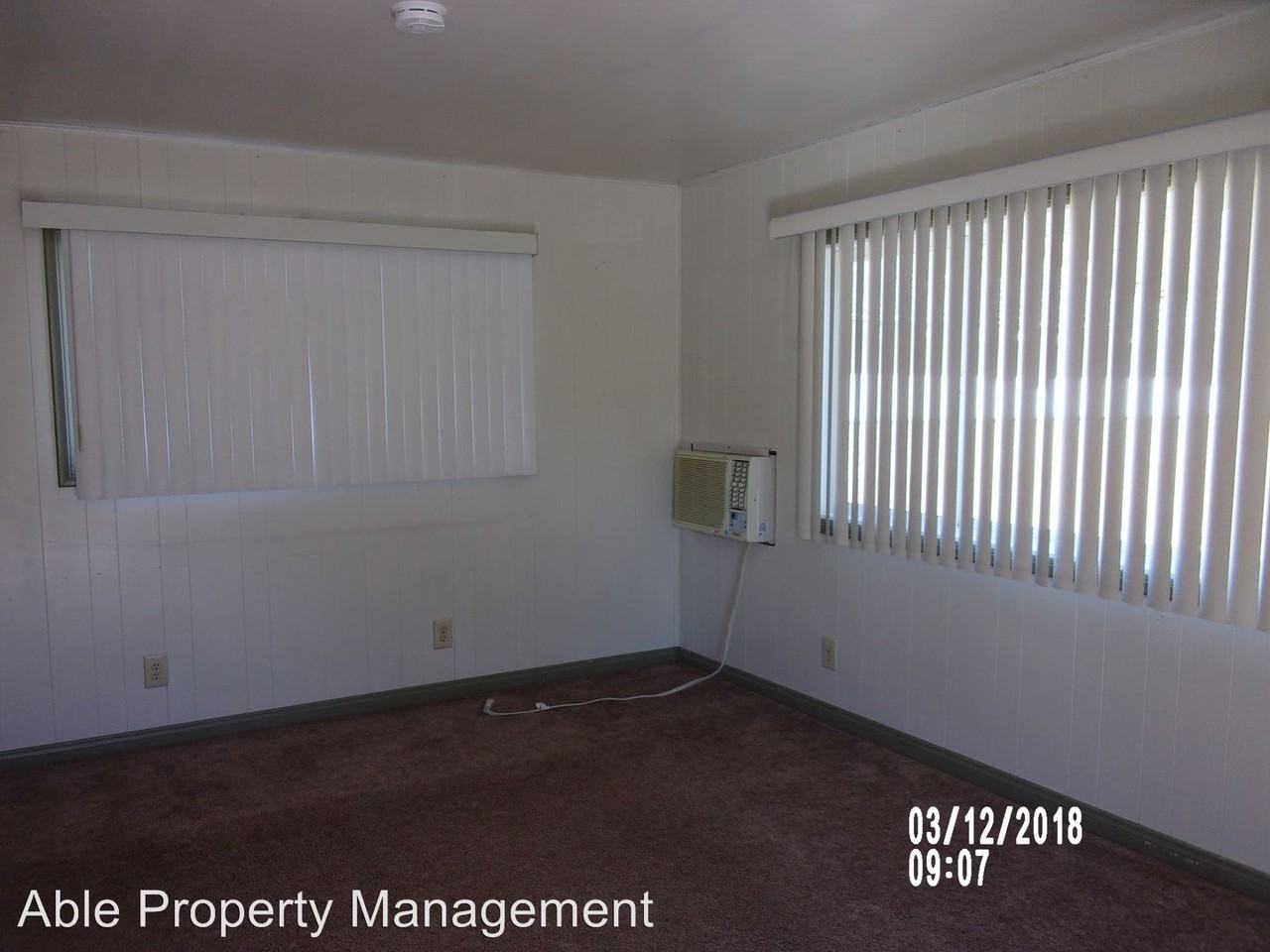 2217 Young Ave - Photo 3 of 9