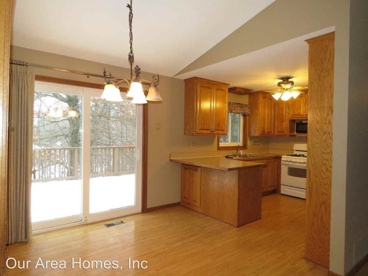 19025 Baldwin St NW - Photo 3 of 8