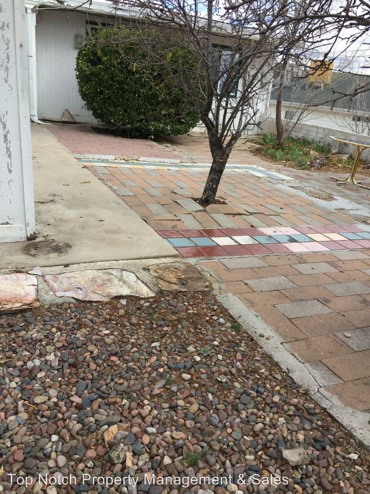 1951 Emerald Dr - Photo 2 of 18