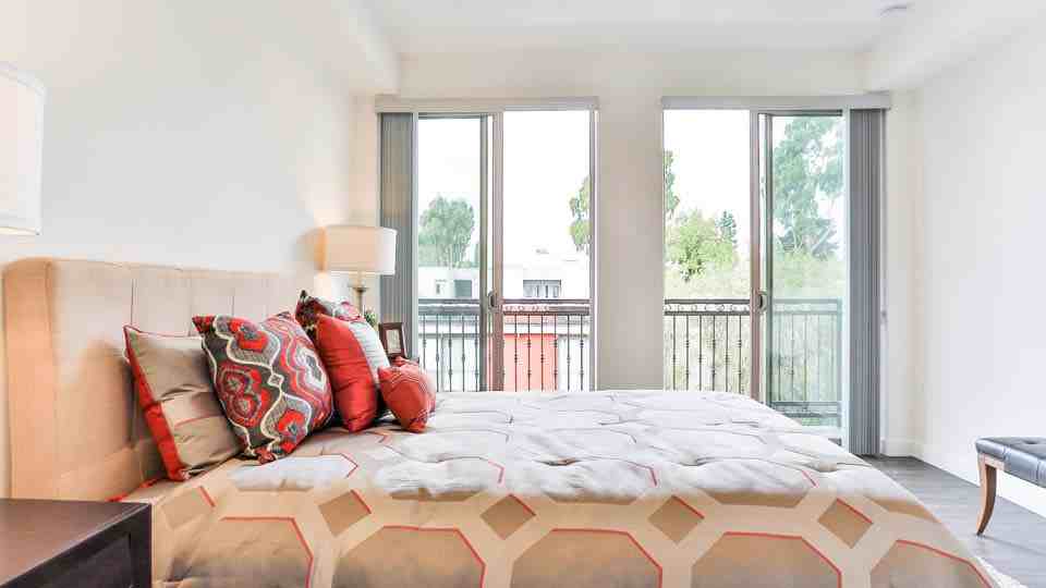 12700 Moorpark Street #101 - Photo 5 of 14