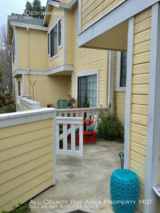 514 Devonwood - Photo 2 of 20
