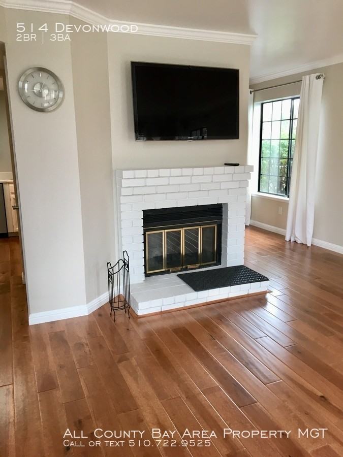 514 Devonwood - Photo 3 of 20