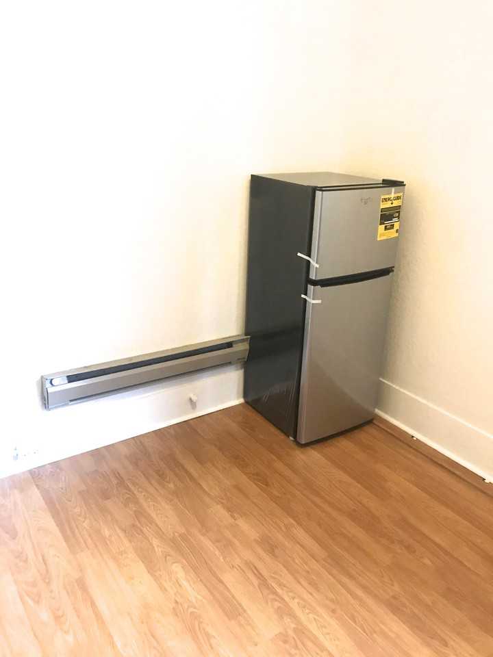 629 Jackson St - Photo 3 of 7