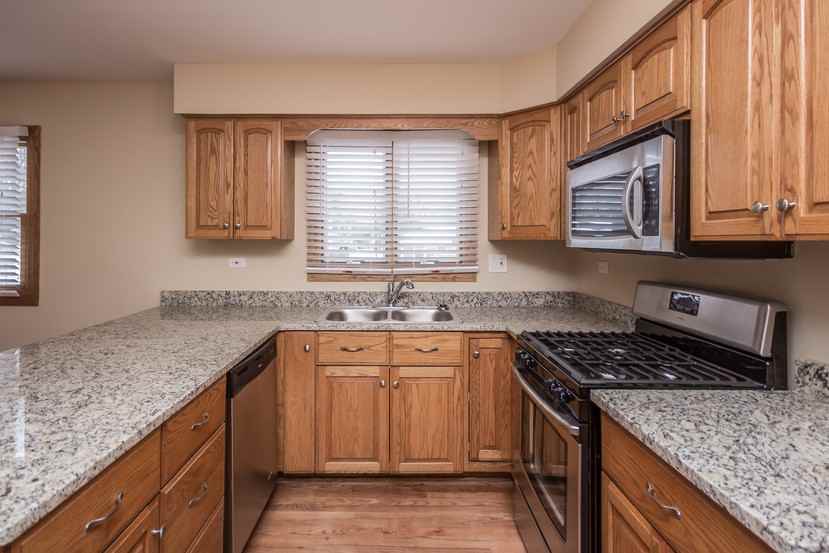 1116 Harvest Dr - Photo 3 of 15