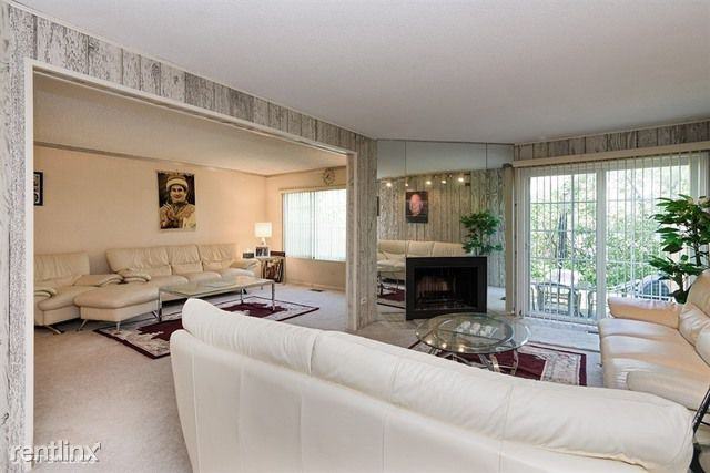 2513 Windsor Ln - Photo 3 of 16