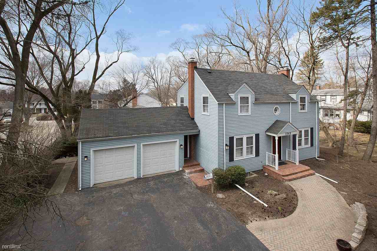 1545 Shag Bark Ln - Photo 3 of 22