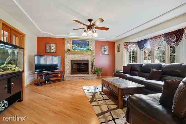 10441 Venice Ln - Photo 3 of 10