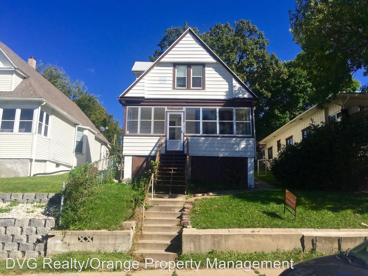 2707 S 20th St - Photo 2 of 29