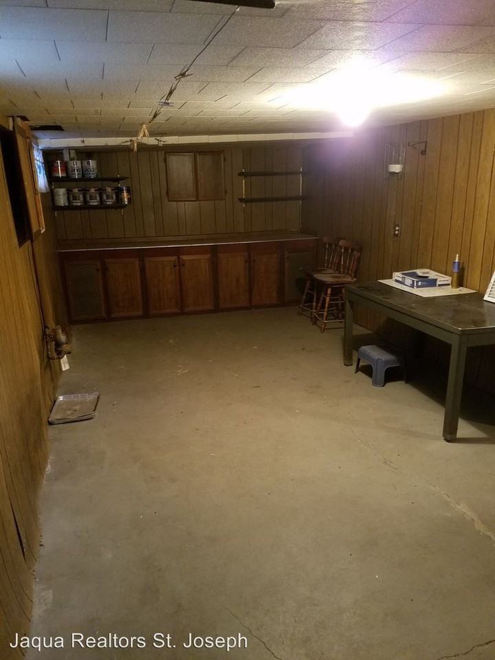 5568 S Roosevelt Rd - Photo 3 of 17