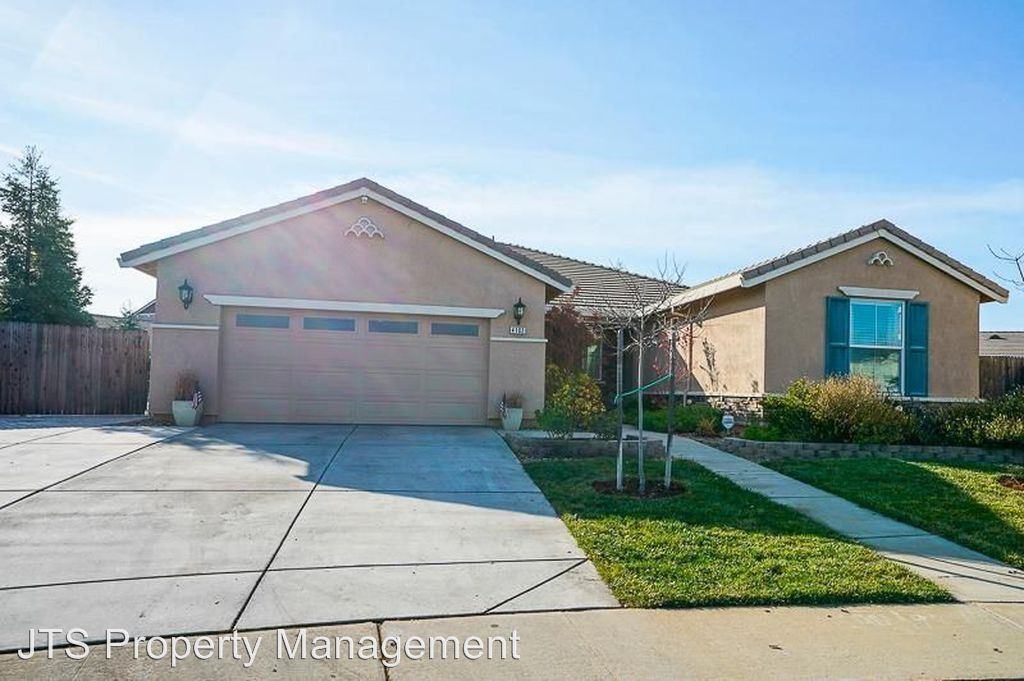 4102 Tenaja Way - Photo 3 of 27