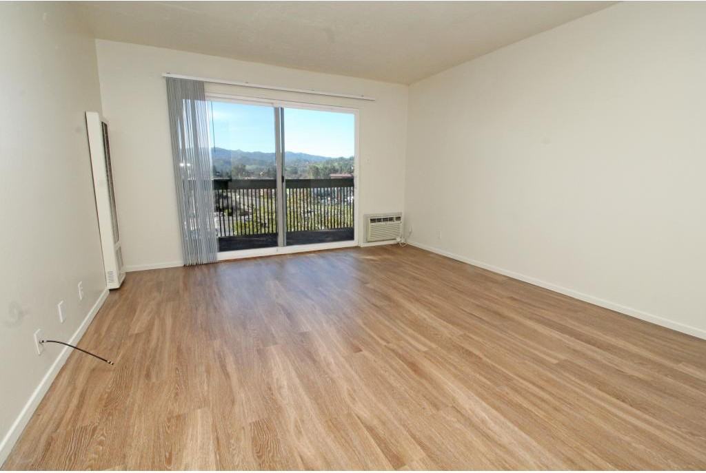 Newell Vista Apartments - Photo 3 of 20