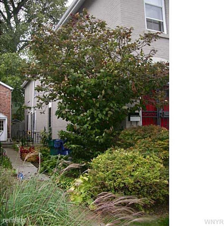 85 Johnson Park - Photo 2 of 11
