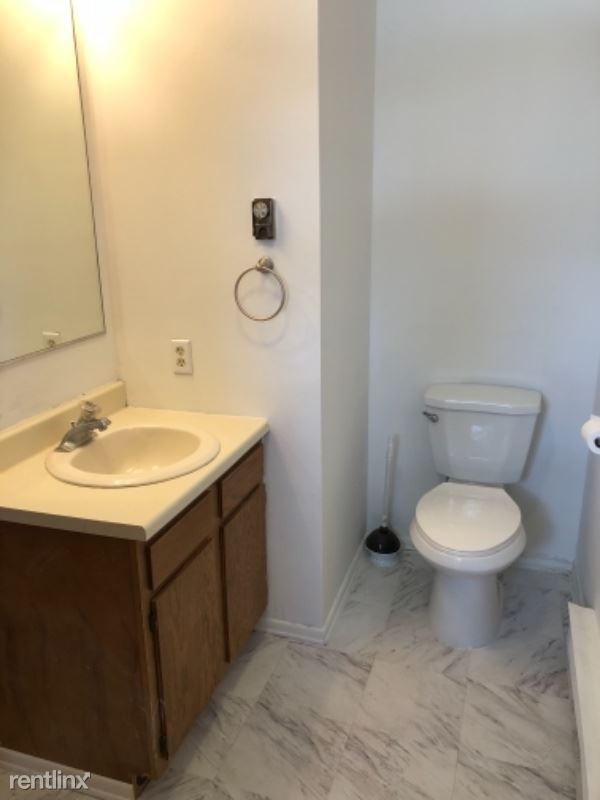 115 Westchester Dr - Photo 2 of 11