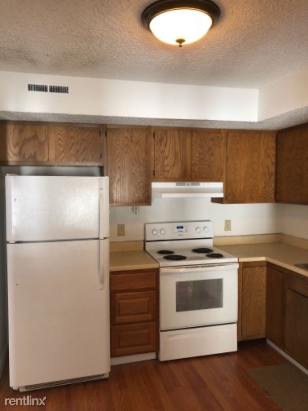 115 Westchester Dr - Photo 3 of 11