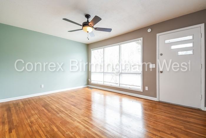 570 7th St SW - Photo 2 of 8