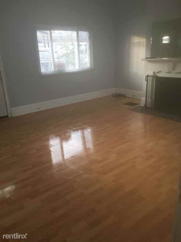 353 Hastings St - Photo 3 of 7