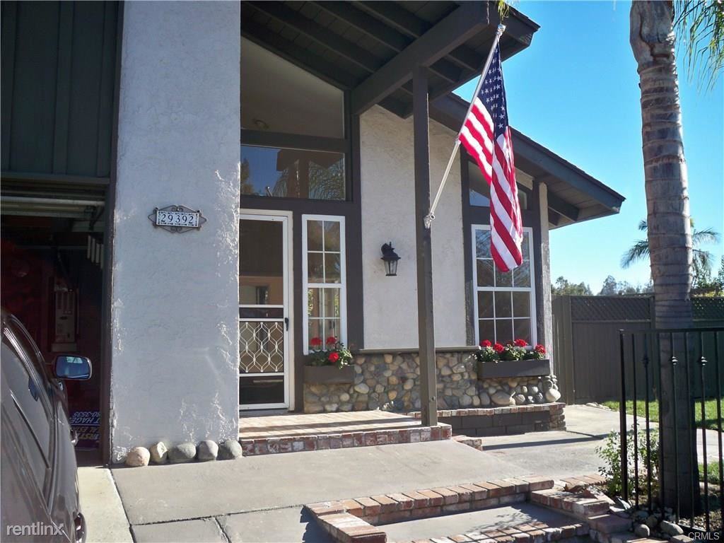 29392 Pinewood Ln - Photo 2 of 19