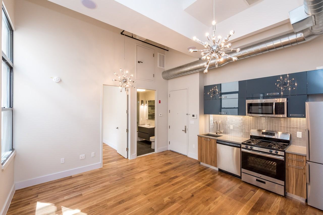 372 Kosciuszko St #212 - Photo 2 of 16