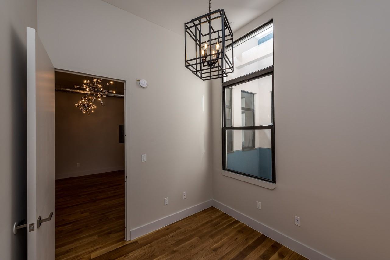 372 Kosciuszko St #212 - Photo 3 of 16