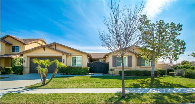 12203 Blackstone Dr - Photo 2 of 2