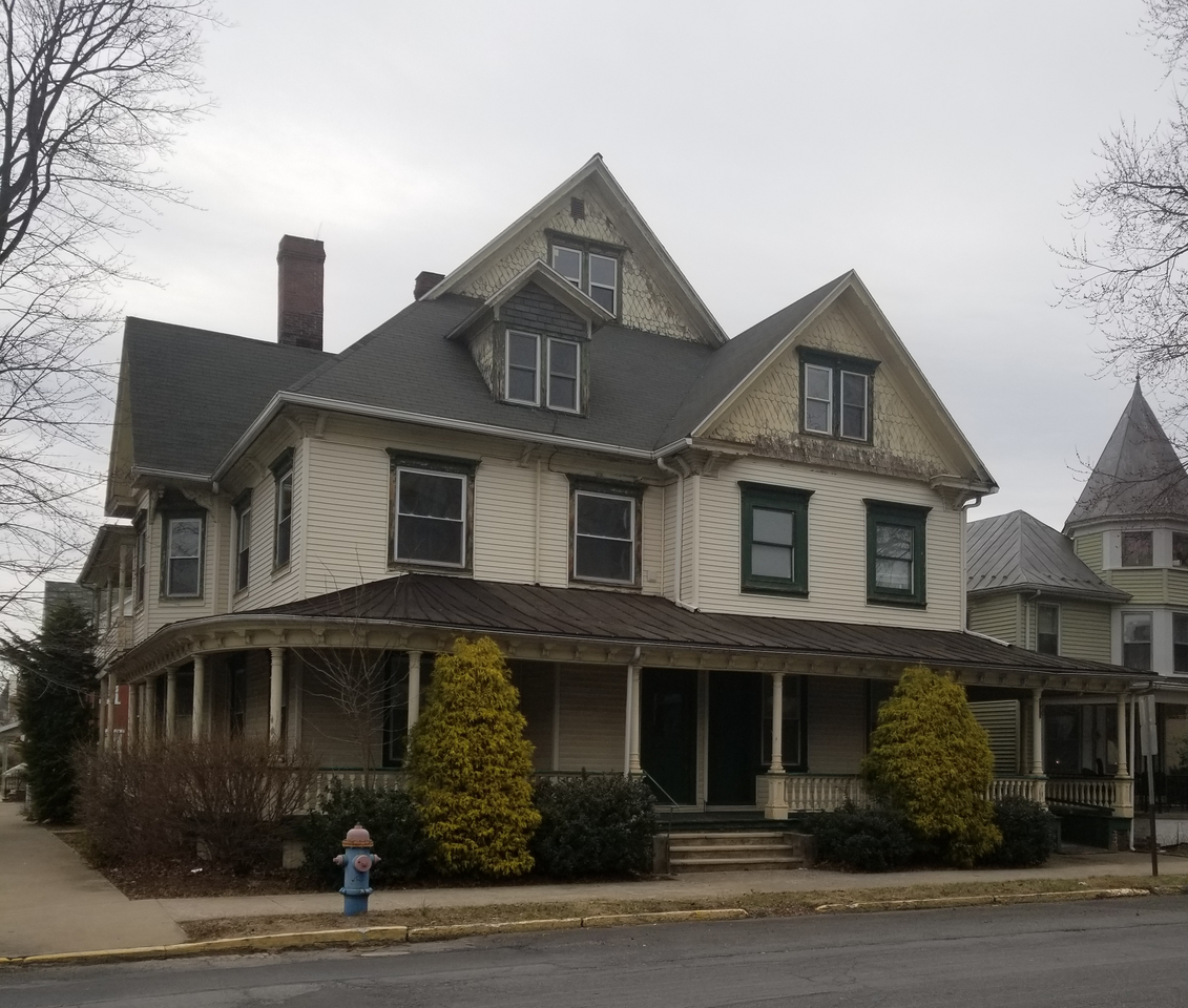 202-206 Arch Street - Photo 2 of 4