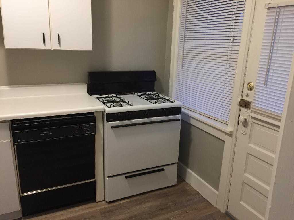 Plaza 52 - Photo 3 of 20