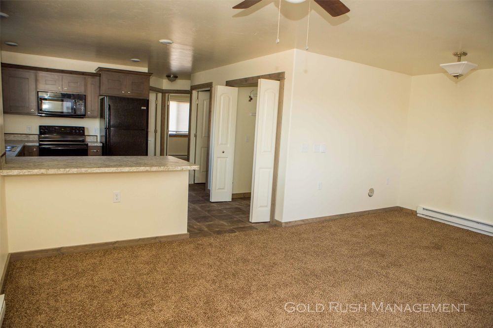 3245 3rd St - Photo 3 of 21