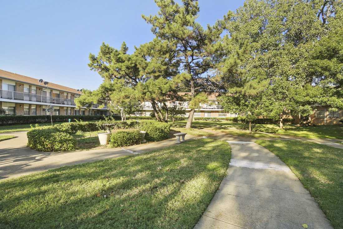 Forest Dale - Photo 2 of 41