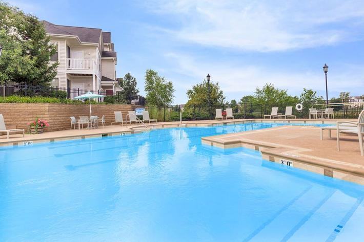 Coventry Glen Apartments - Photo 2 of 11