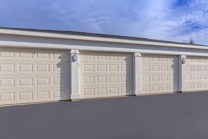 Coventry Glen Apartments - Photo 3 of 11