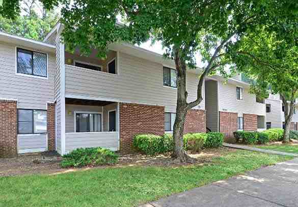 Creekside Landing - Photo 3 of 9