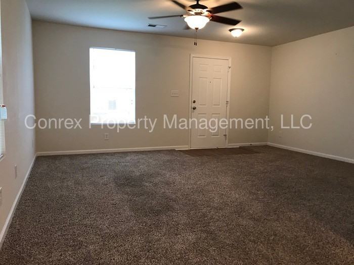 157 Cloverbrook Dr - Photo 2 of 13