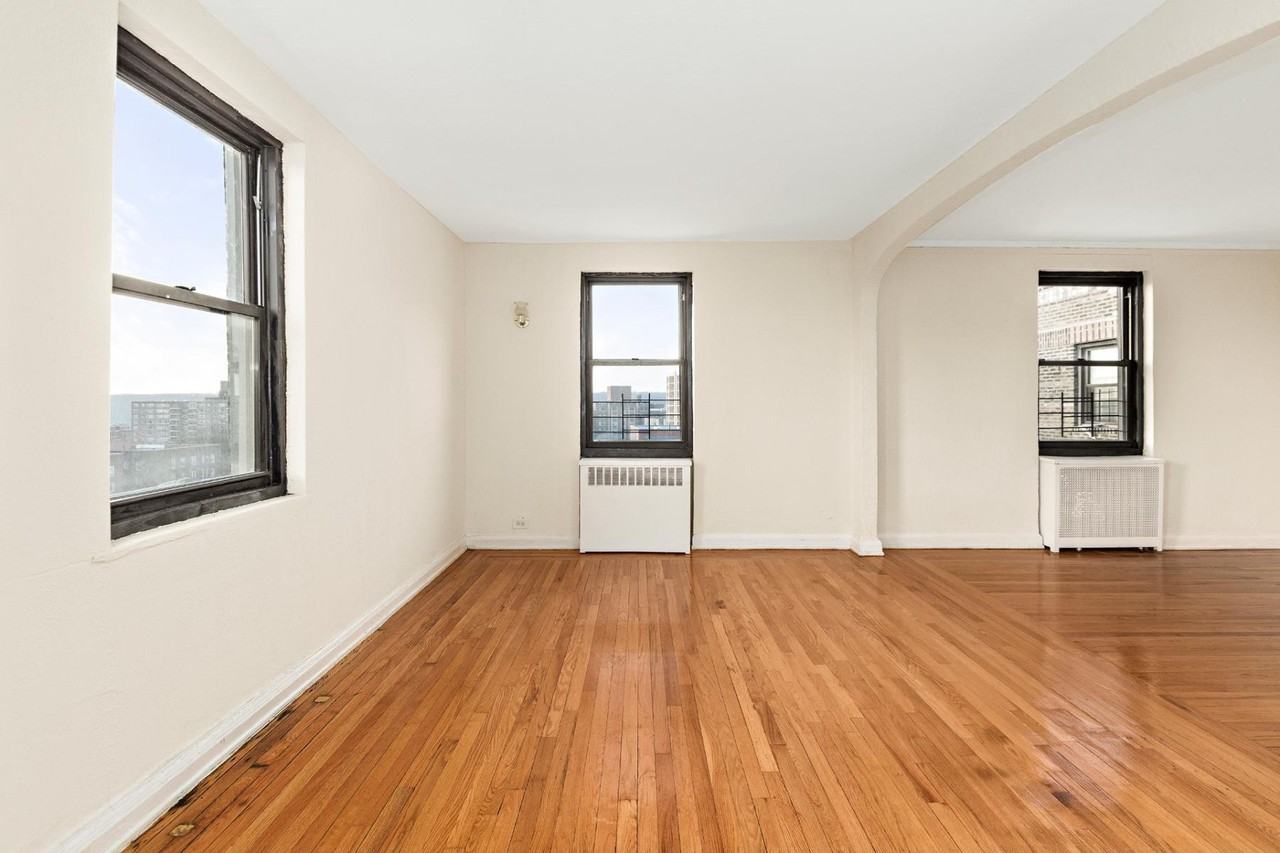 2728 Henry Hudson Parkway East #A83