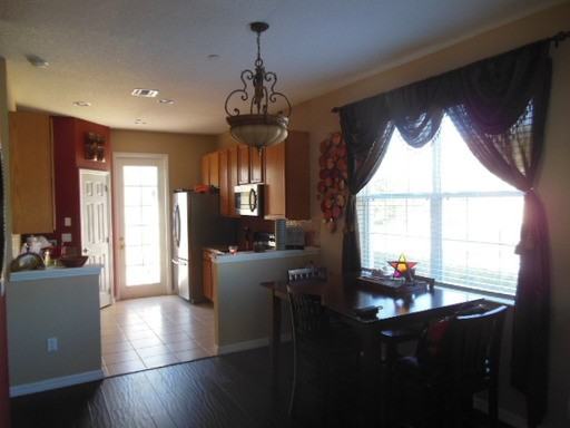 9189 Camden Gardens St - Photo 2 of 12