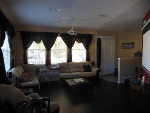 9189 Camden Gardens St - Photo 3 of 12