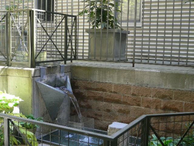 Post Alley Court - Photo 2 of 6