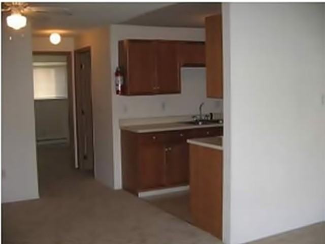 Burien Apartments - Photo 2 of 7