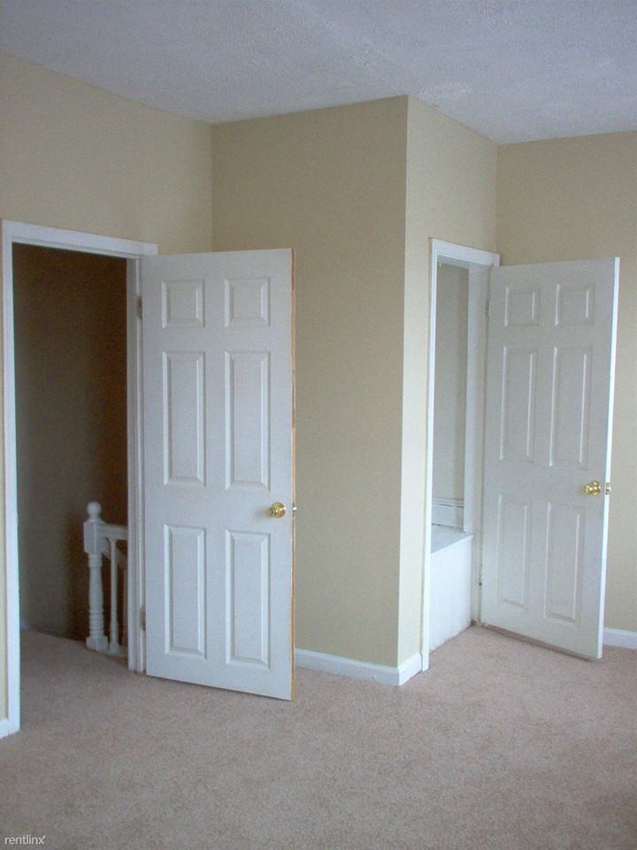 2876 W Garrison Ave - Photo 2 of 7