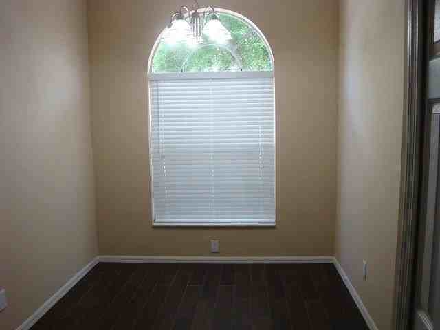 19009 Weatherstone Dr - Photo 3 of 16