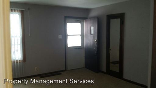 1934 N Bosart Ave - Photo 3 of 9