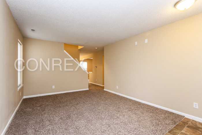 10431 Apple Creek Dr - Photo 2 of 8