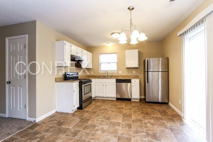 10431 Apple Creek Dr - Photo 3 of 8