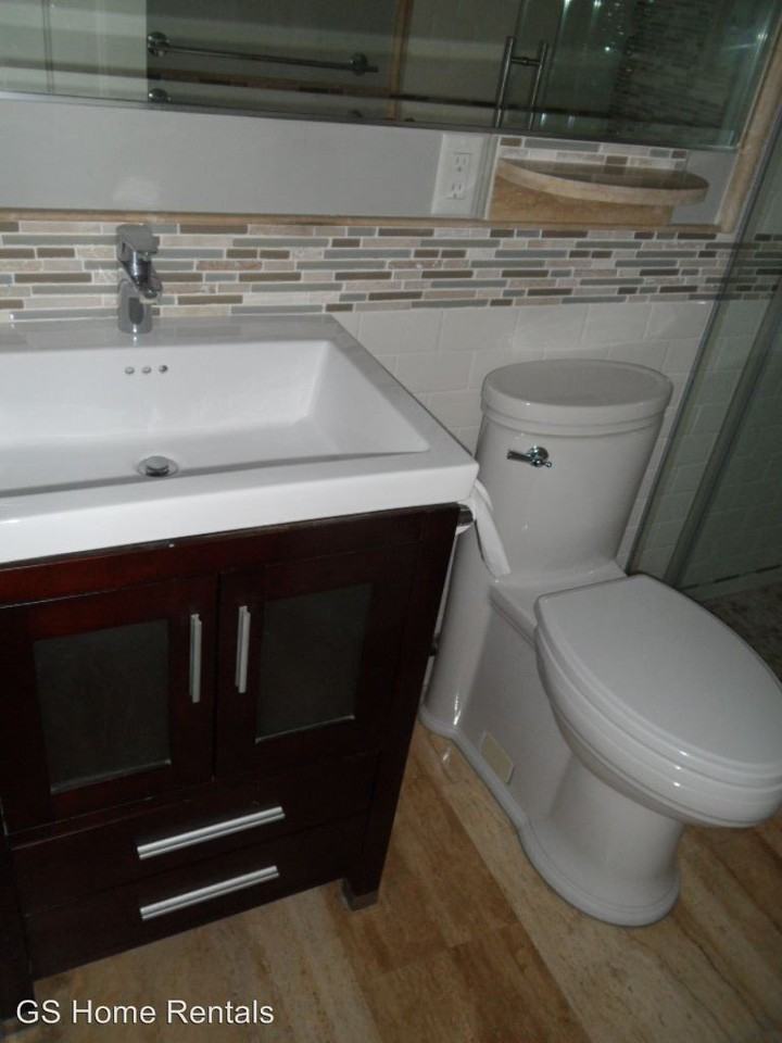 3480 Garfield - Photo 2 of 4