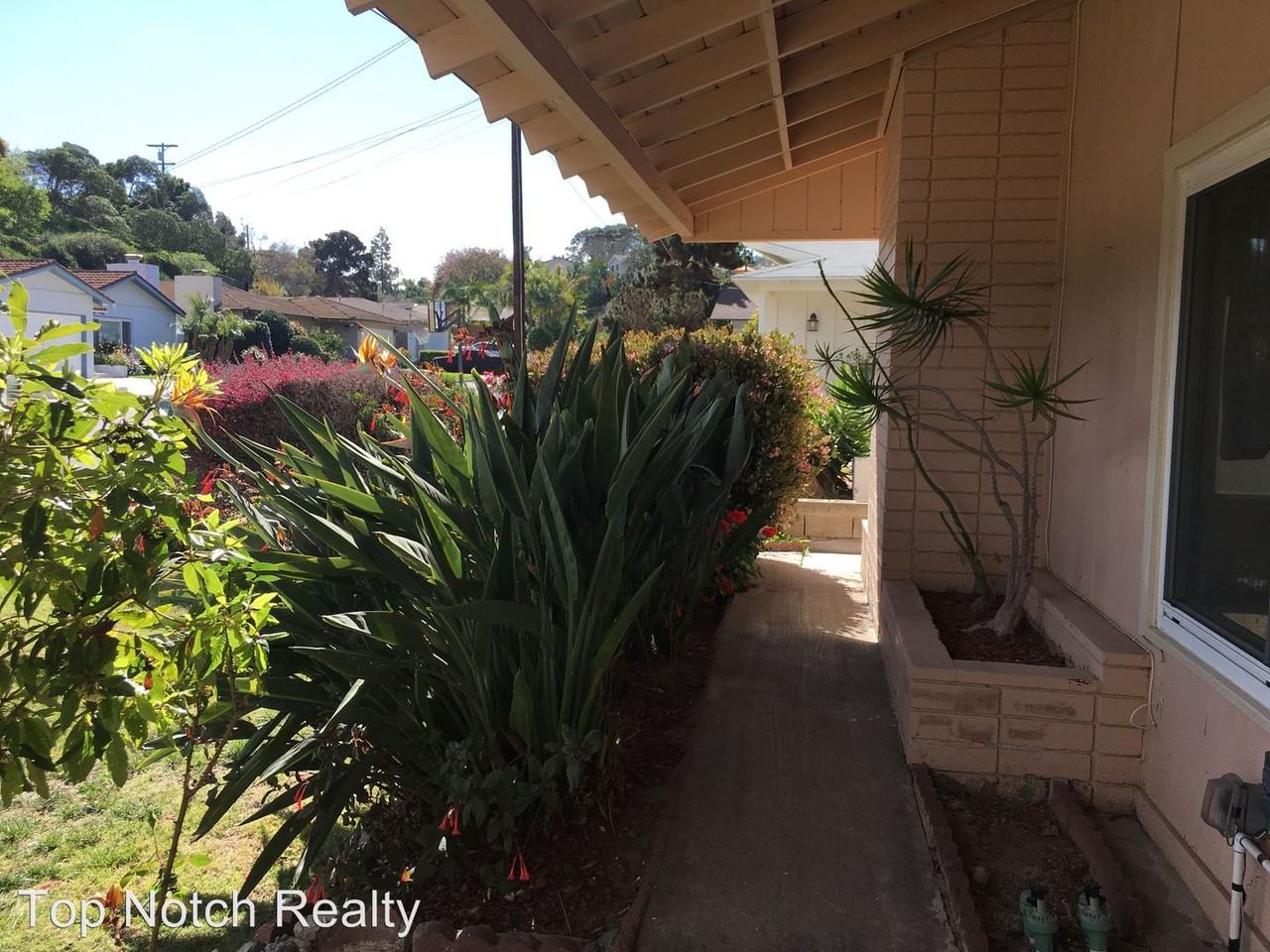 3004 Wing St - Photo 3 of 13