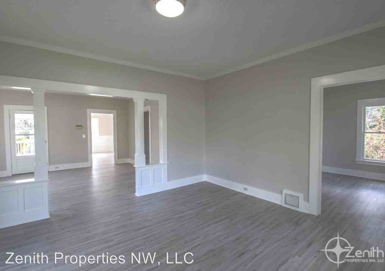 315 W 27th St - Photo 3 of 21