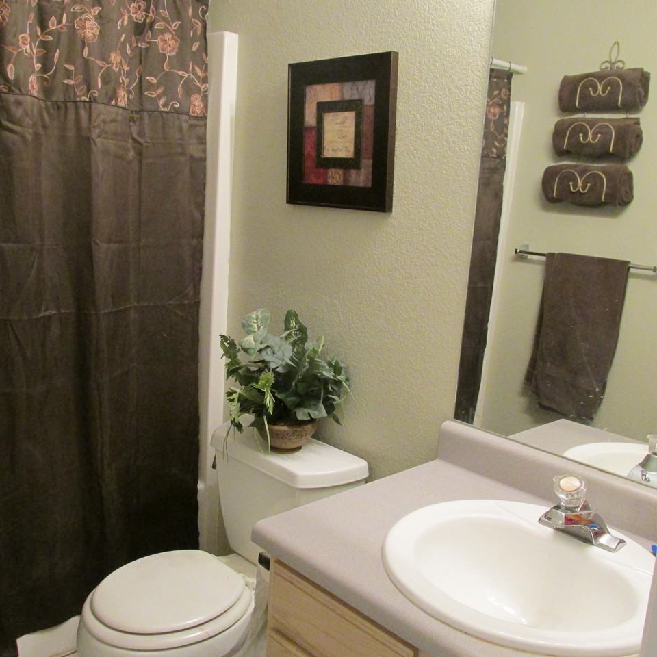 170 Kingsley Ave - Photo 2 of 16