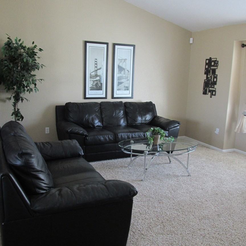 170 Kingsley Ave - Photo 3 of 16