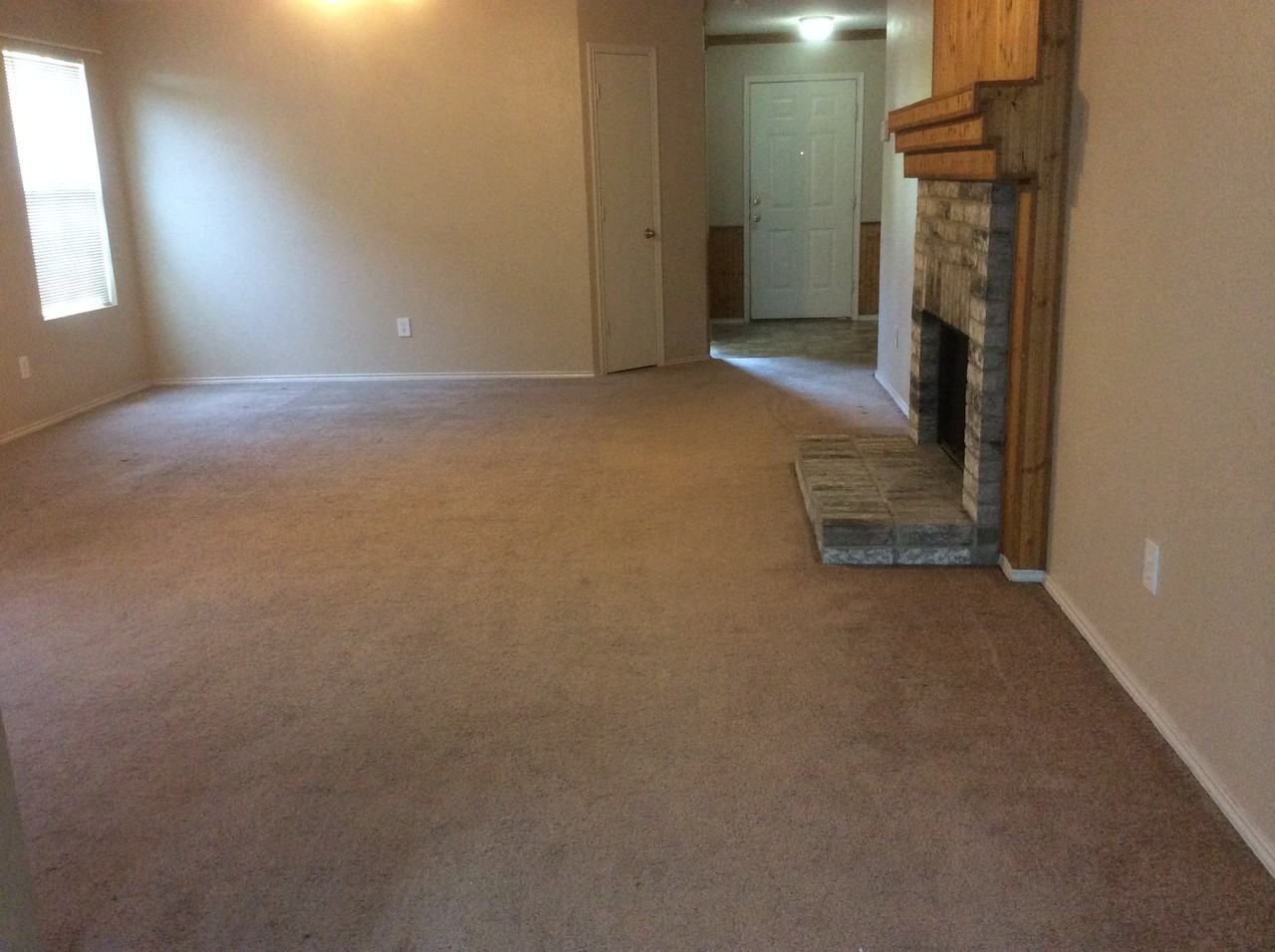 3411 Jacobs Dr - Photo 3 of 15