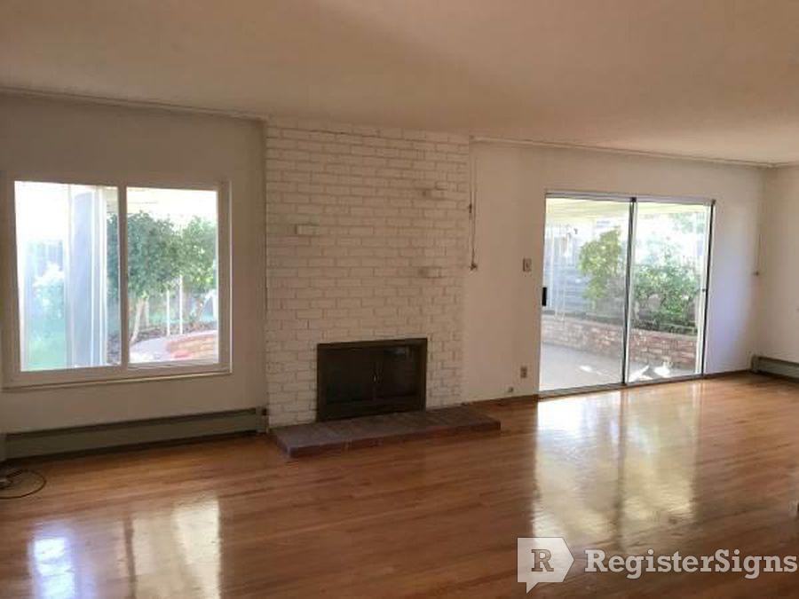 1372 Kintyre Way - Photo 2 of 5